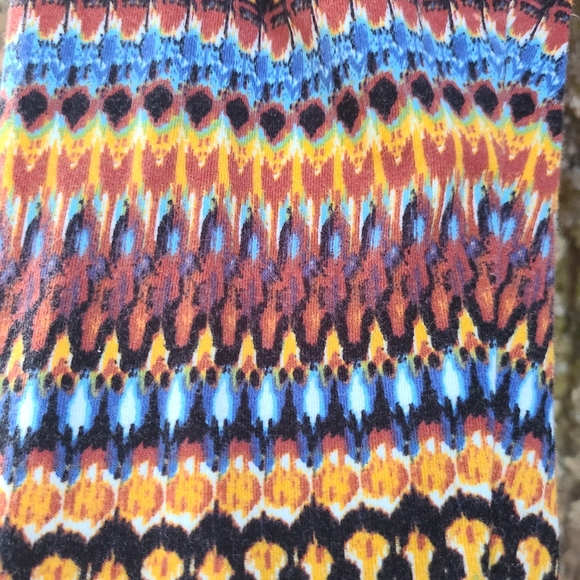 EXPRESS Off Shoulder Knit Top & Legging Bundle - Picture 6 of 9